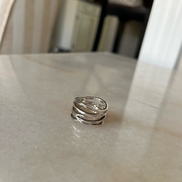 Premier Design Silver ring - Picture 5 of 9